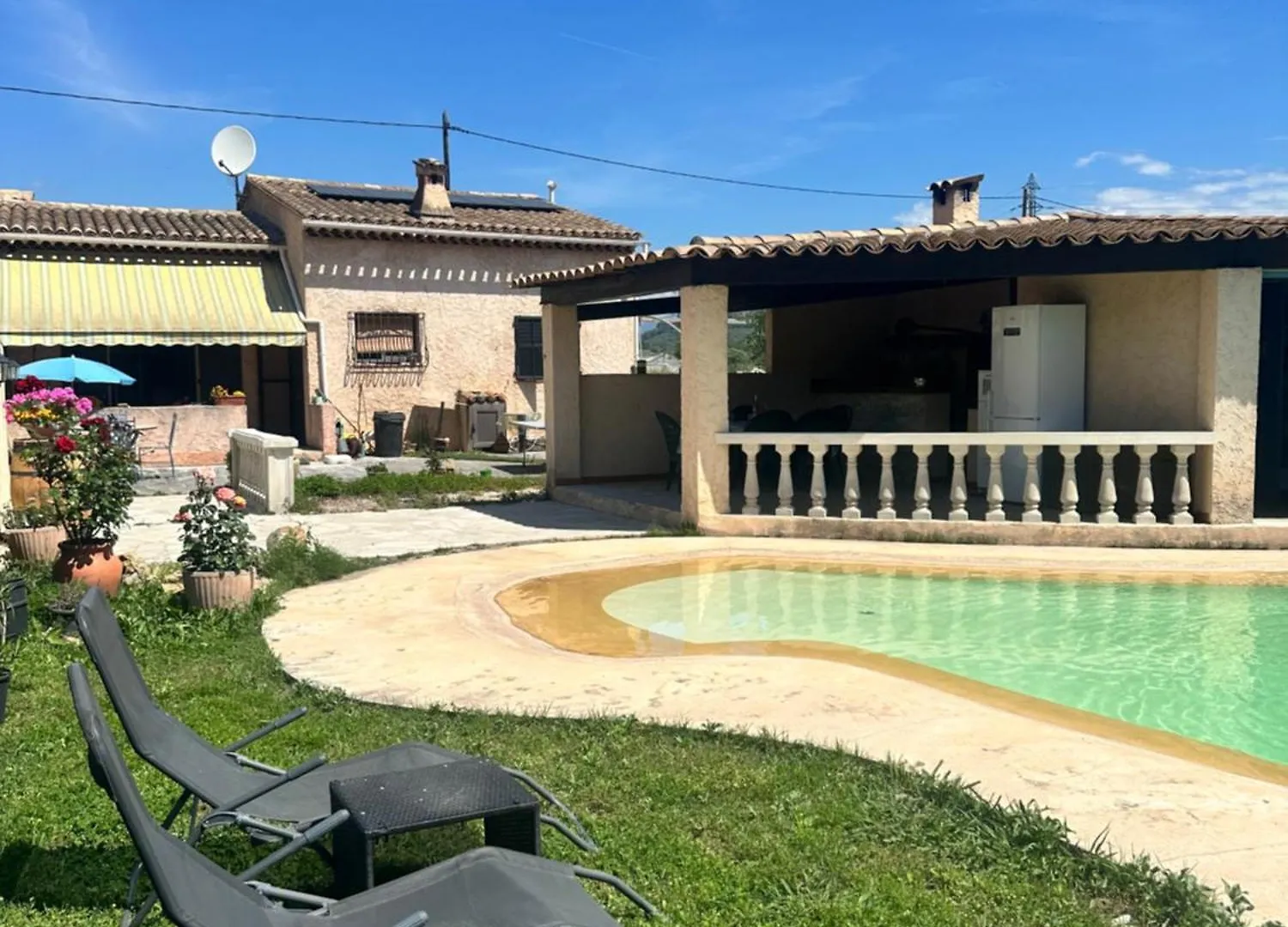 Guest house Appartement Dans Maison Familiale Saint-Laurent-du-Var